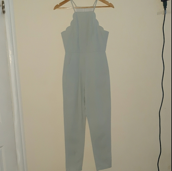 Scalloped Jumpsuit - Picture 3 of 8